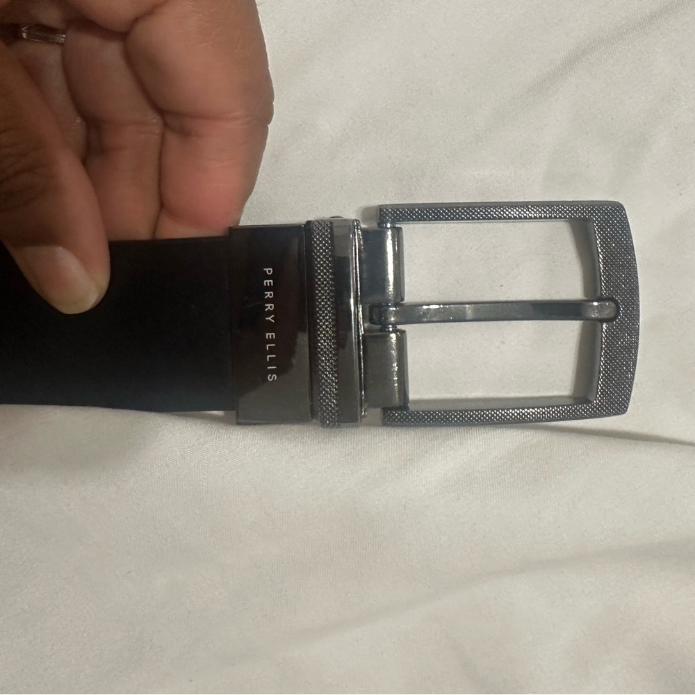 Perry Ellis Brown / Brown Faux Leather Belt - Picture 3 of 7